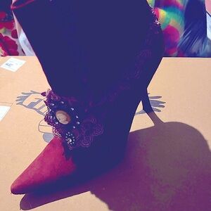 Lot of heels from Oh deer to guess and MK